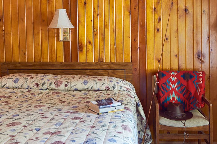 Apgar Village Lodge Cabin bedroom